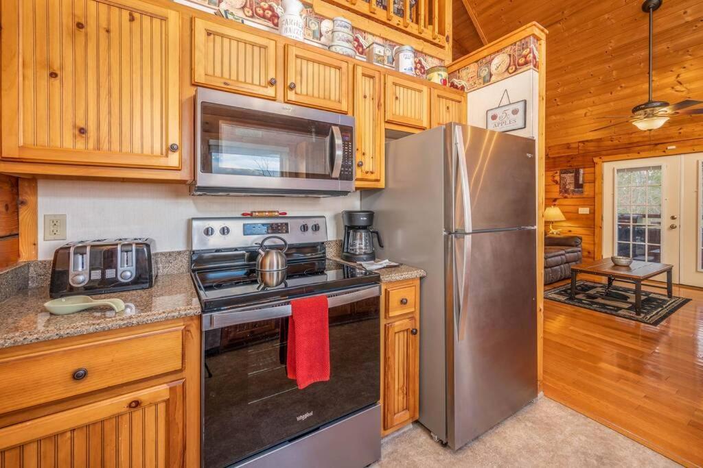 Over The Mountain - Smoky Mountain View Cabin Sevierville Exterior photo