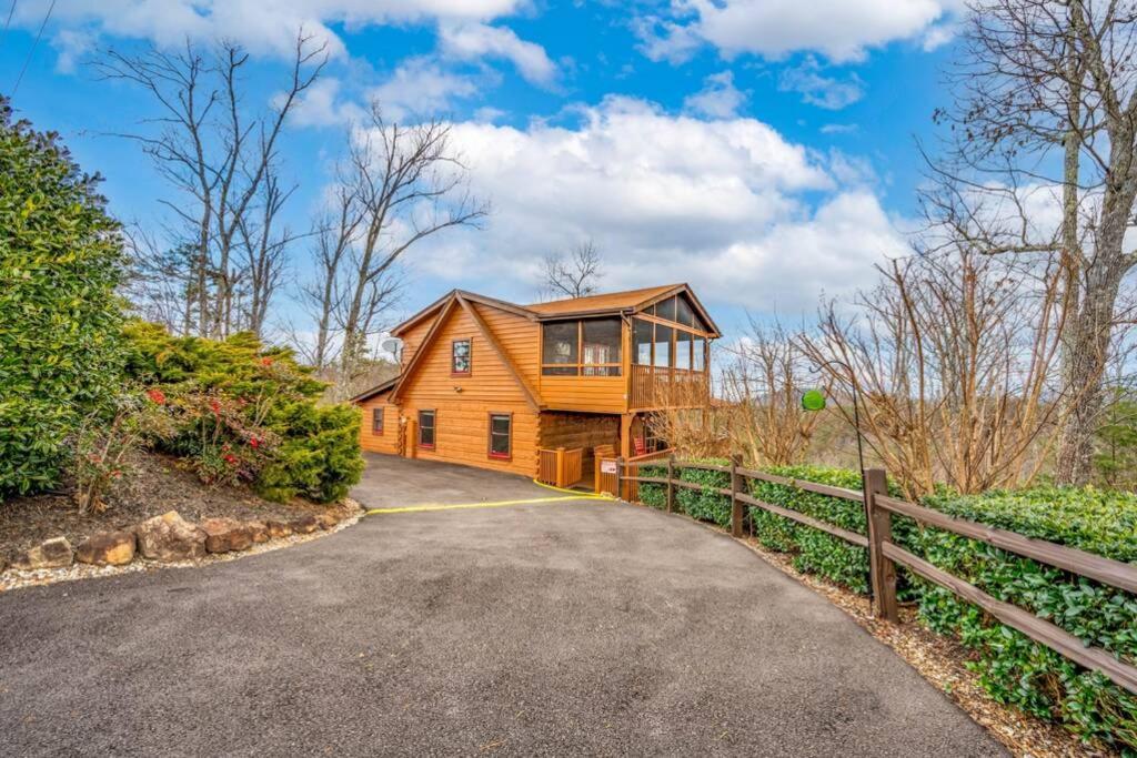 Over The Mountain - Smoky Mountain View Cabin Sevierville Exterior photo